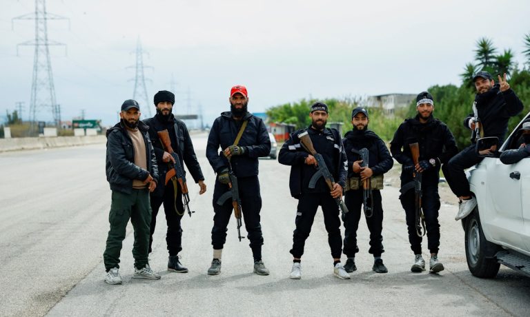 Συρία: Δεκάδες νεκροί από διακοινοτικές μάχες στην Σουέιντα με εμπλοκή των κυβερνητικών δυνάμεων ασφαλείας και του Ισραήλ