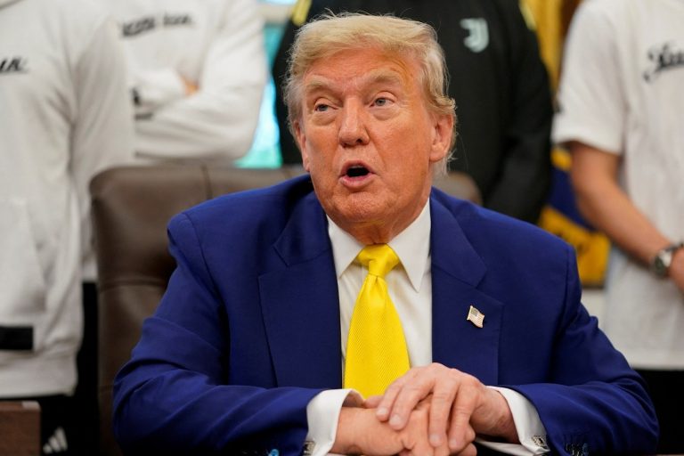 Ο Τραμπ επιμένει πως οι πυρηνικές εγκαταστάσεις του Ιράν «καταστράφηκαν ολοσχερώς»