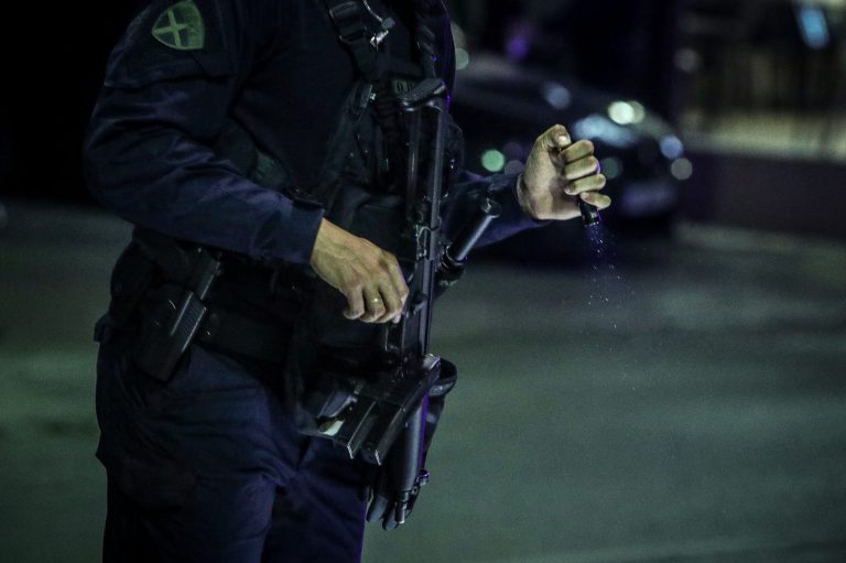 Χανιά: Απαγωγή κοριτσιών, σφαίρες, εμβολισμοί περιπολικών – Ποιος ήταν ο νεαρός νταής που έσπειρε τον τρόμο