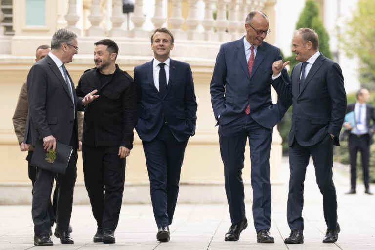 Νέα τηλεδιάσκεψη των Ευρωπαίων «προθύμων» πριν μεταβεί ο Ζελένσκι στην Ουάσιγκτον – Το Ντονμπάς και οι εγγυήσεις ασφαλείας