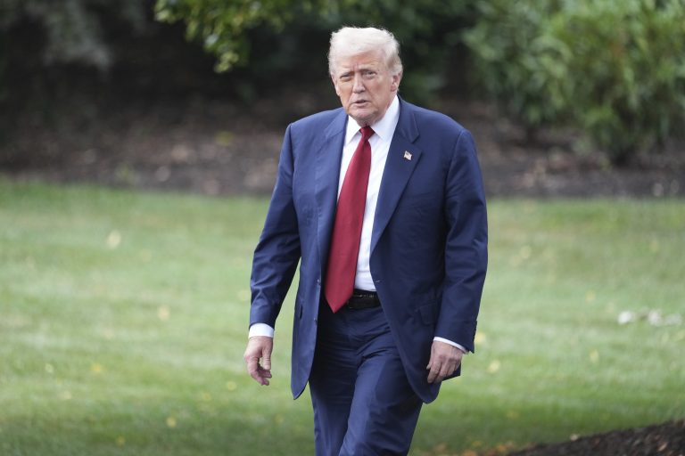 Ντ. Τραμπ: Ο Τζερόμ Πάουελ «πιθανότατα» θα ολοκληρώσει τη θητεία του ως επικεφαλής της Fed