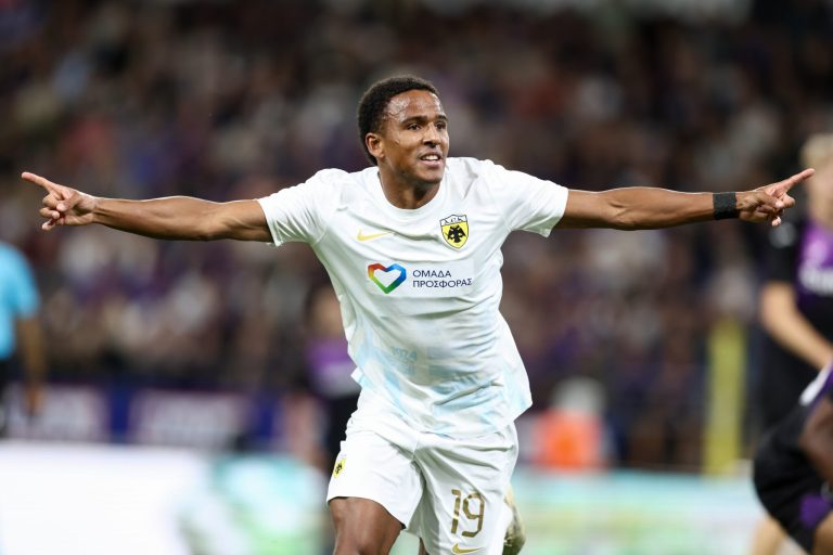 Ο Νίκλας Ελίασον της ΑΕΚ επέστρεψε στην Εθνική Σουηδίας