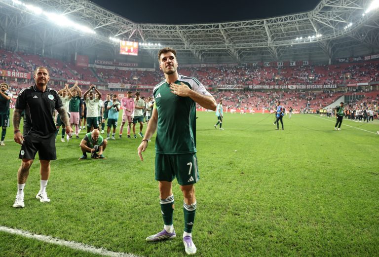 Φώτης Ιωαννίδης: «Υπάρχει προφορική συμφωνία με τη Σπόρτινγκ Λισαβόνας»