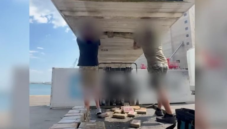 Κοκαΐνη αξίας 5,5 εκ. ευρώ σε κοντέινερ από τη Λατινική Αμερική – Τρεις συλλήψεις στον Ασπρόπυργο