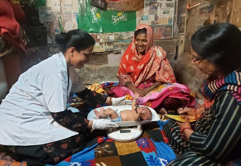 Ινδία — «Πρώτες βοήθειες για τον καύσωνα»: Μέτρα υποστήριξης των εγκύων εν μέσω ακραίας ζέστης