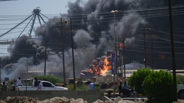 Το Σουδάν κατηγορεί τα ΗΑΕ ότι αναπτύσσουν μισθοφόρους από την Κολομβία στο πλευρό των παραστρατιωτικών