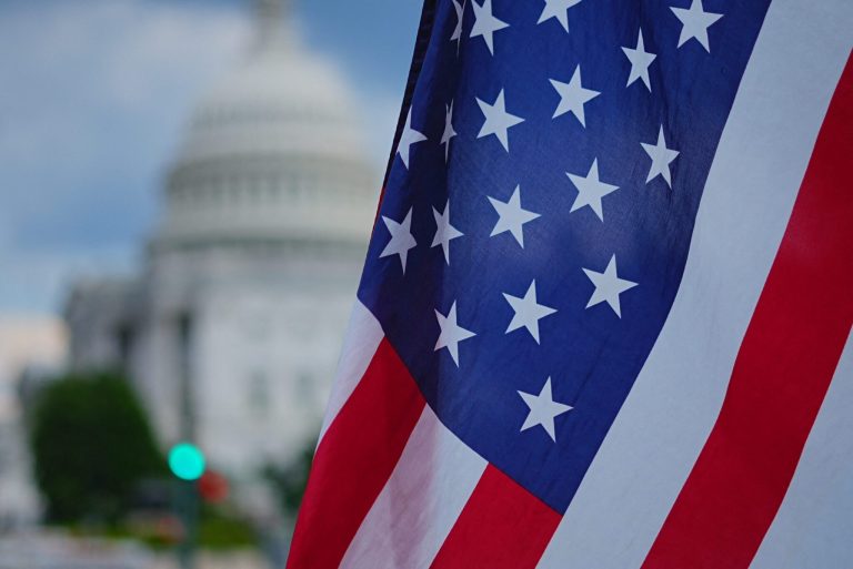 Το ράλι του αμερικανικού ομολόγου διακόπτεται λόγω πωλήσεων ομολόγων ύψους 125 δισεκατομμυρίων δολαρίων