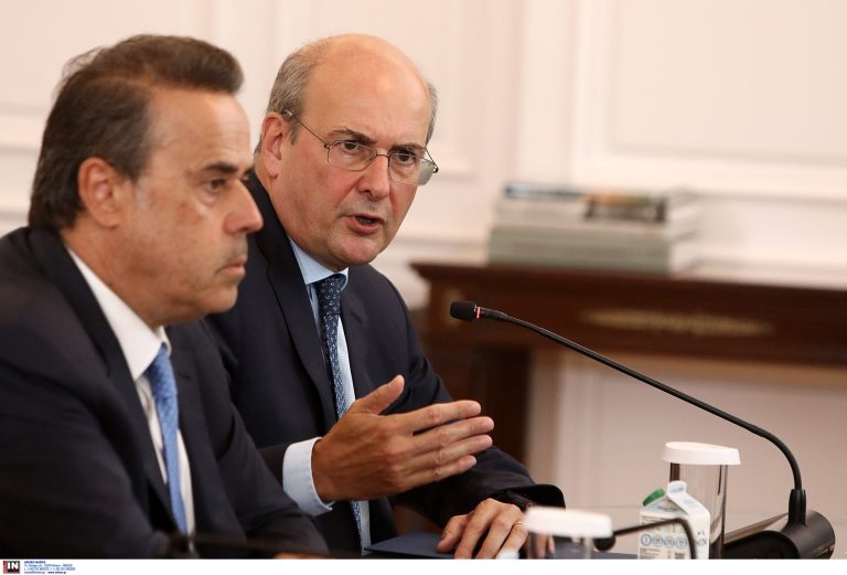 Σύσκεψη, υπό τον Κ. Χατζηδάκη, για τη βελτίωση της ανταγωνιστικότητας της βιομηχανίας