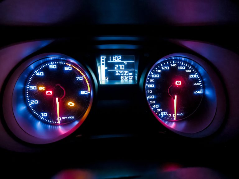 Σε ισχύ ο νέος Κώδικας Οδικής Κυκλοφορίας: Πολύ αυστηρά πρόστιμα και ποινές για τους παραβάτες