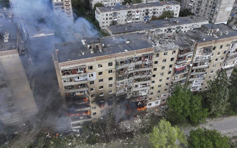Η σκιά του Γ’ Παγκοσμίου Πολέμου πλανάται πάνω από την Ευρώπη: Τι θα σήμαινε η ενεργοποίηση του Άρθρου 5 μετά από επίθεση σε χώρα του ΝΑΤΟ