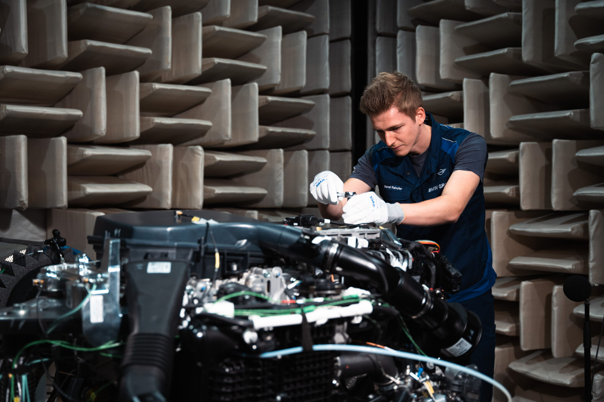 bmw-hydrogen-high-tech