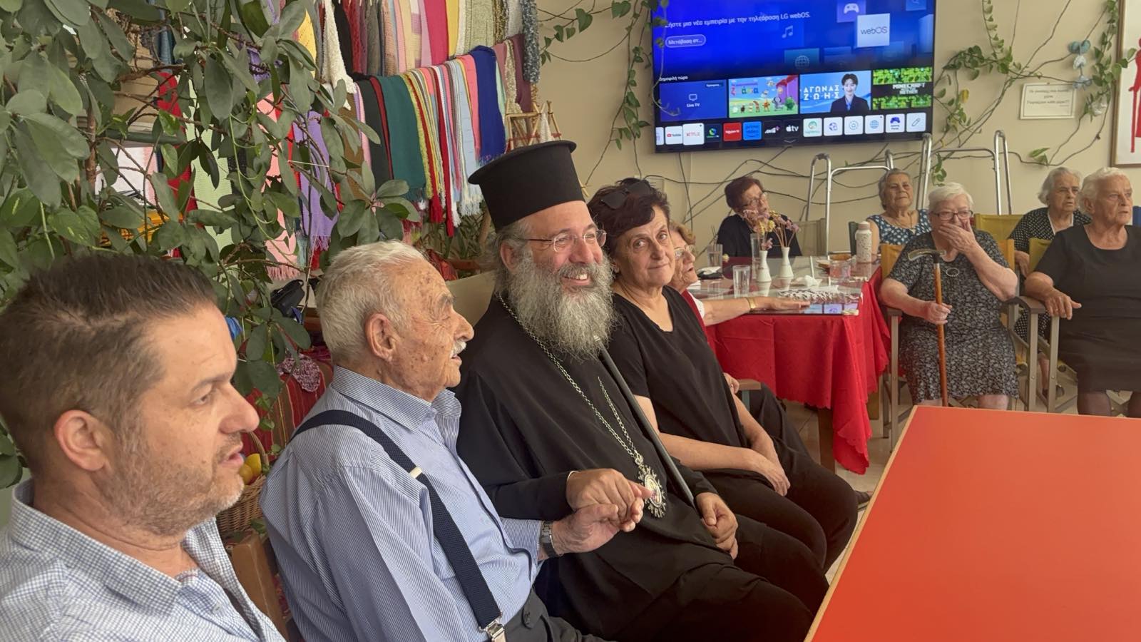 Ο κύριος Γιώργος από το Ρέθυμνο γιορτάζει τα 100 του χρόνια