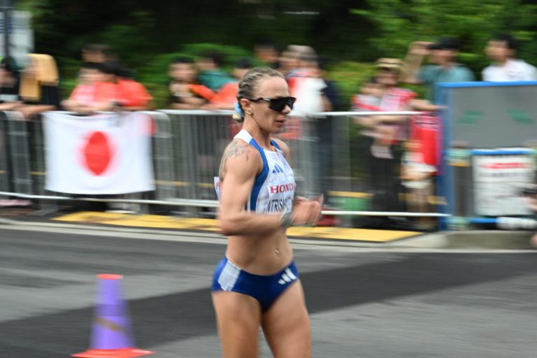 Η Αντιγόνη Ντρισμπιώτη προδόθηκε από τους πόνους στο στομάχι και εγκατέλειψε την κούρσα στα 35χλμ. βάδην στο παγκόσμιο πρωτάθλημα