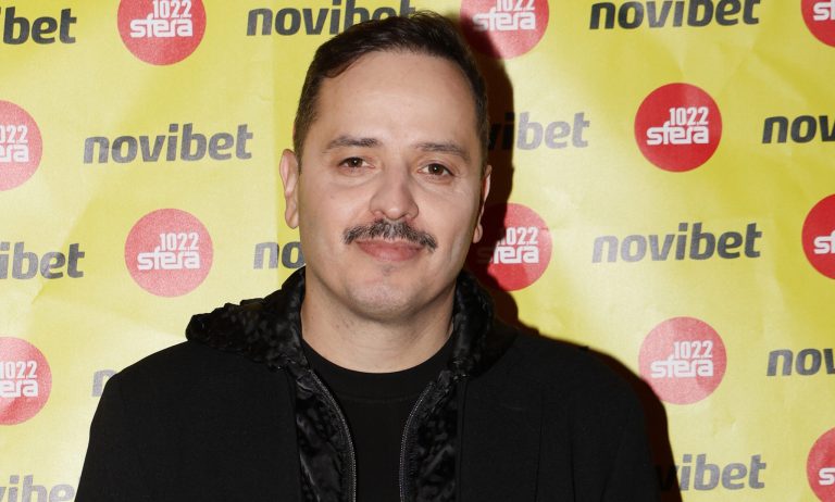 Αλέξανδρος Τσουβέλας: «Παρηγορώ τον πατέρα Κωνσταντίνο, θα τον βρω και θα φάμε προβατίνα»