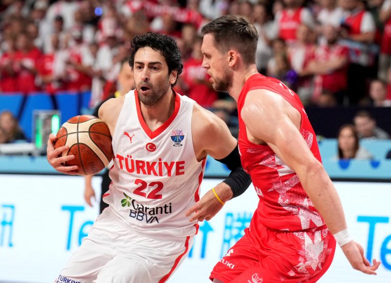 Η Τουρκία γράφει ιστορία και περιμένει την Ελλάδα στα ημιτελικά του Eurobasket 2025
