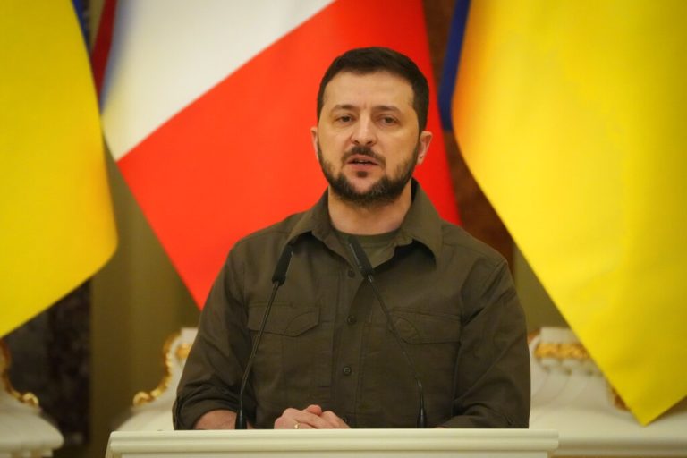 Ζελένσκι: Η Ουκρανία αποκαθιστά τις διπλωματικές σχέσεις της με τη Συρία