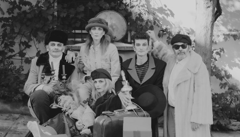 «Πώς να προσποιείστε ότι θα έρθουν καλύτερες μέρες: Στον Βυσσινόκηπο του Τσέχωφ»