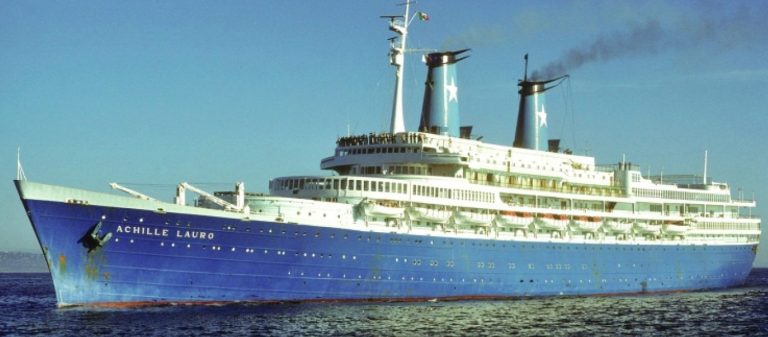 Achille Lauro: Η κρουαζιέρα τρόμου που άναψε τη «θρυαλλίδα» της Σιγκονέλα – Τι περιλαμβάνει η άγνωστη ιστορία των 40 χρόνων