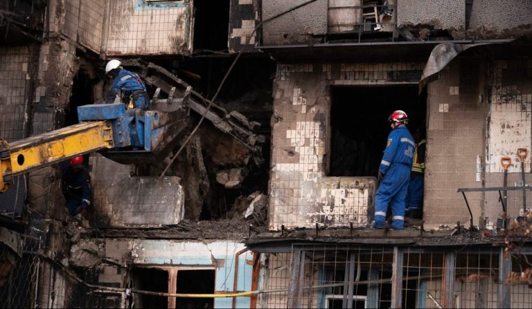 Ουκρανία: Ένας νεκρός και 13 τραυματίες εξαιτίας ρωσικού πλήγματος κοντά στην πόλη Σούμι