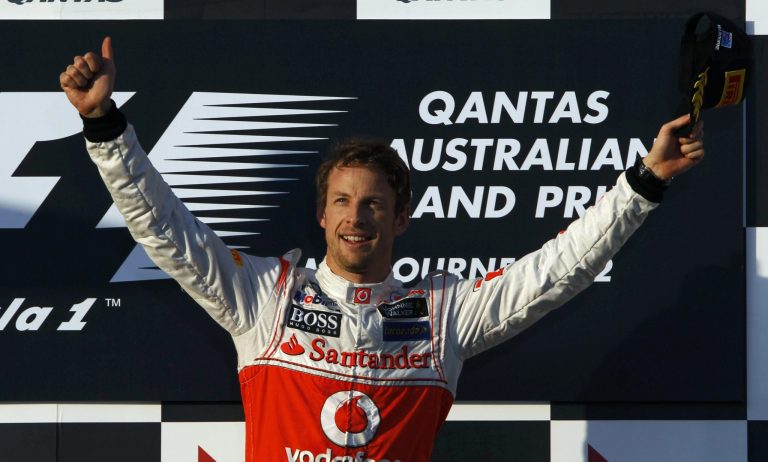 Τέλος εποχής: Ο Τζένσον Μπάτον αποχαιρετά τoν μηχανοκίνητο αθλητισμό