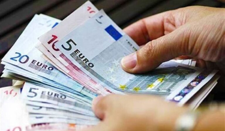 Εμπρόθεσμα πληρώθηκε το 82% των φόρων στο οκτάμηνο – Πρώτες και με διαφορά οι επιχειρήσεις