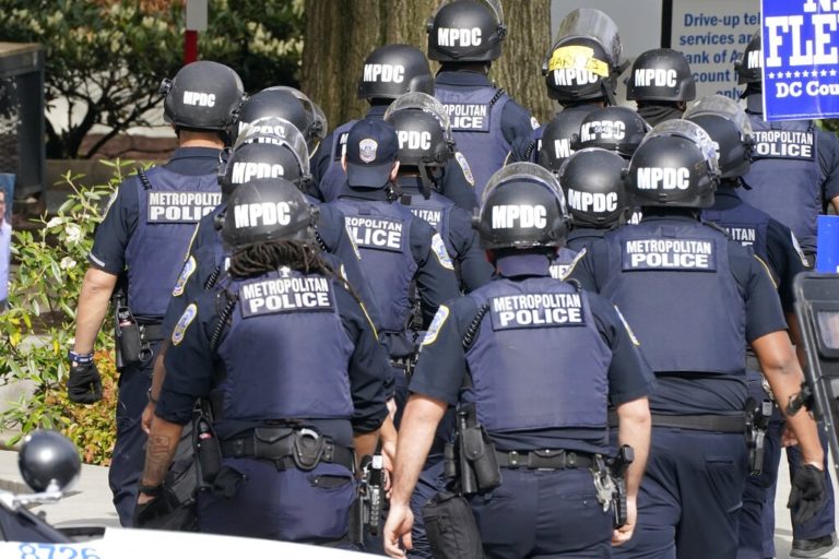 ΗΠΑ: Σωφρονιστικός υπάλληλος κρίθηκε ένοχος για τον θάνατο Αφροαμερικανoύ κρατούμενου