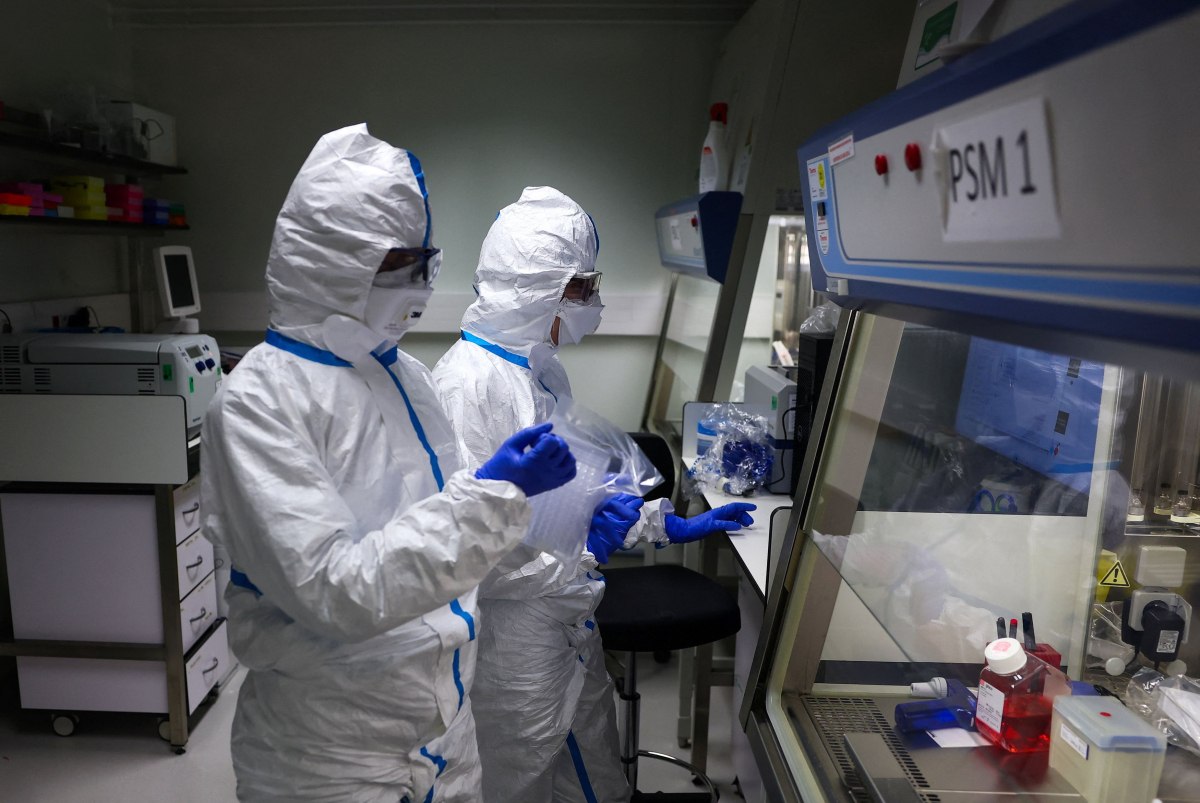 To Ινστιτούτο Παστέρ στο Παρίσι έχει μεγάλη εμπειρία στη μελέτη ιών (Reuters)