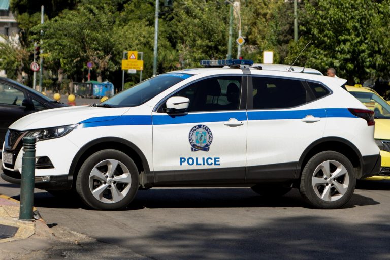 Γκύζη: Καταγγελία για βίαιη σύλληψη 13χρονου – Τι απαντά η Αστυνομία