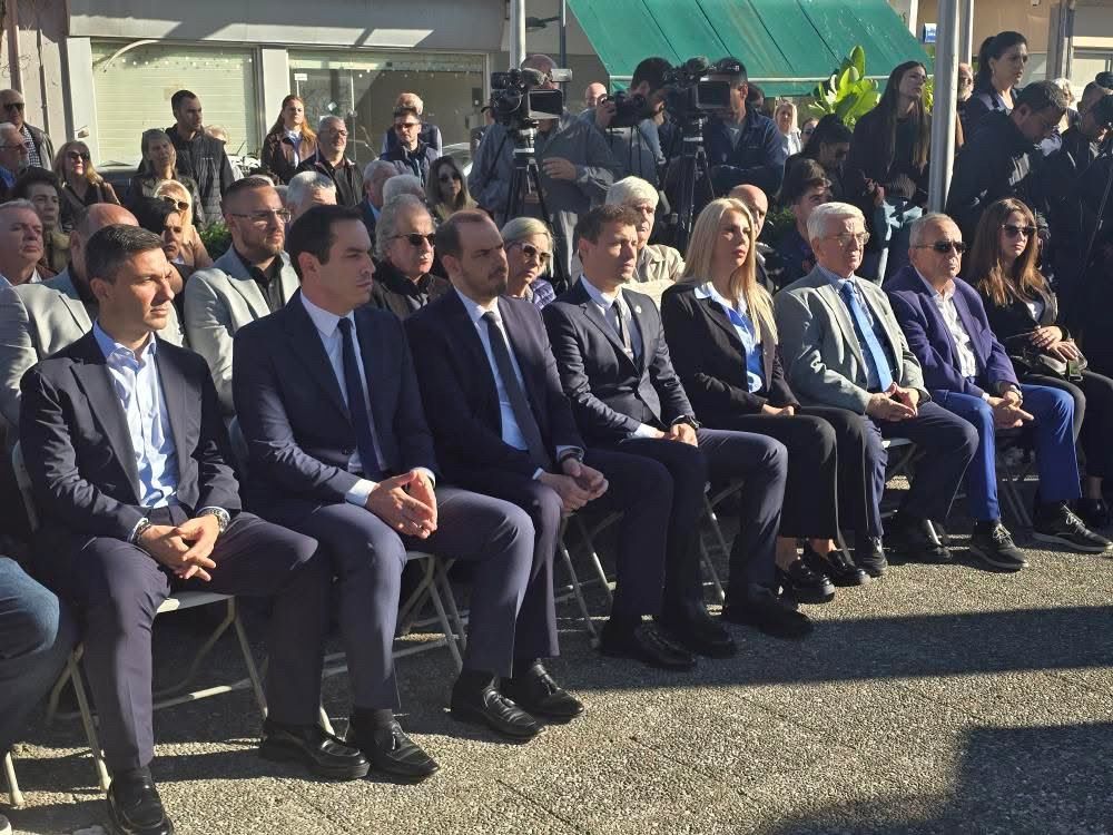 Μνημείο στη Μάνδρα για τα θύματα της πλημμύρας