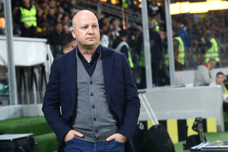 Ξέσπασμα Νίκολιτς: Κάθε δύο λεπτά σταματούσαν το παιχνίδι, κάποιους τους το επέτρεψε εν έτει 2025