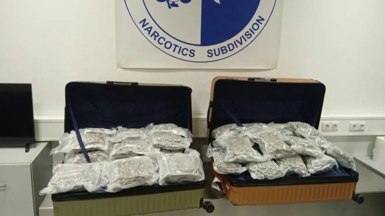 Σύλληψη δύο αλλοδαπών για εισαγωγή 44 κιλών κάνναβης στο αεροδρόμιο «Ελ. Βενιζέλος»