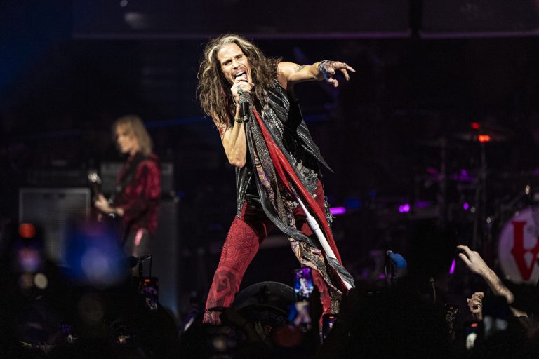 Καταγγελία του δικηγόρου του τραγουδιστή Steven Tyler των Aerosmith αποκάλυψε σκάνδαλο διαφθοράς στην Καλαβρία