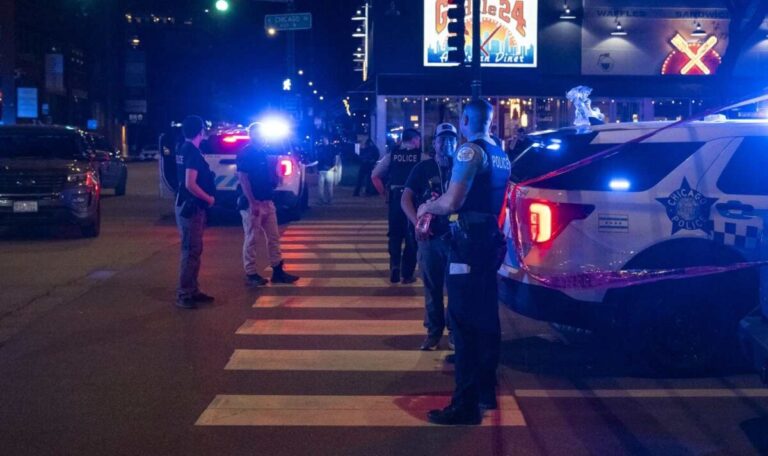 Πυροβολισμοί στο Σικάγο με ένα νεκρό: Τον κυβερνήτη της πολιτείας και το δήμαρχο κατηγορεί ο Τραμπ