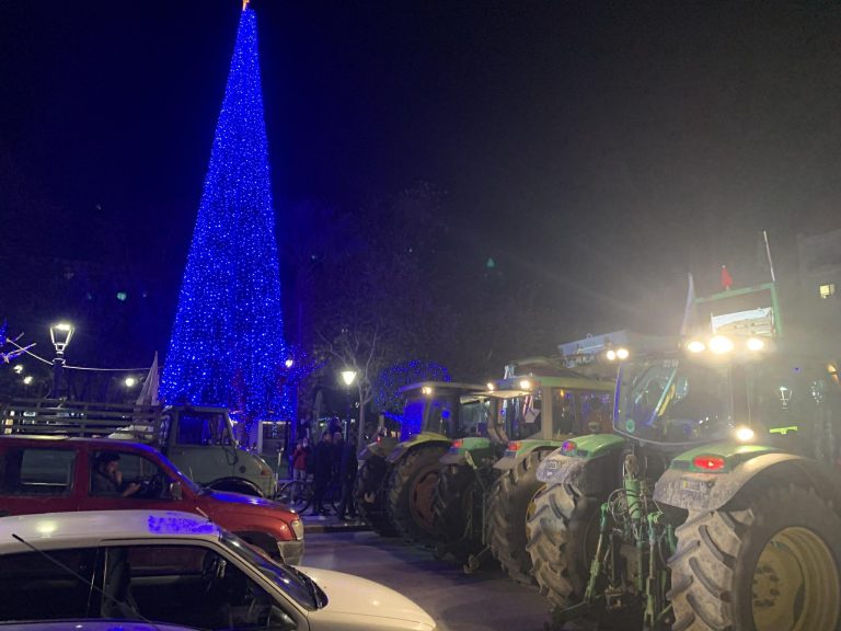 Εν αναμονή των αποφάσεων των αγροτών:  Συμμετοχή στις απεργιακές κινητοποίησες – Με τρακτέρ στο κέντρο της Λάρισας, των Τρικάλων και του Βόλου