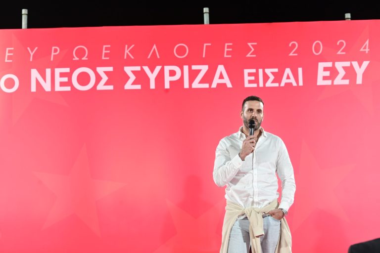 Νίκος Παππάς: Τι αναφέρει σε ανάρτησή του μετά την καταγγελία του δημοσιογράφου ότι τον γρονθοκόπησε
