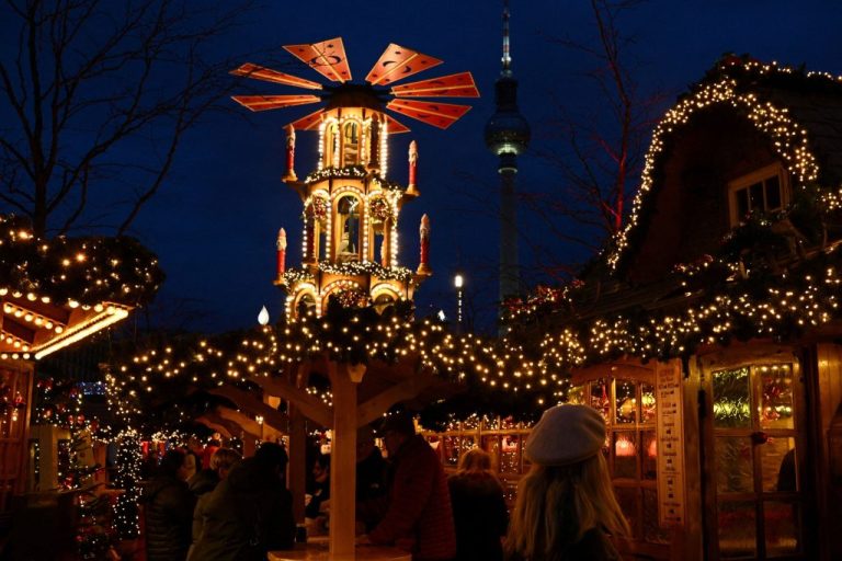 Γερμανία: Συνελήφθη 21χρονος ως ύποπτος για τον σχεδιασμό επίθεσης σε χριστουγεννιάτικη αγορά