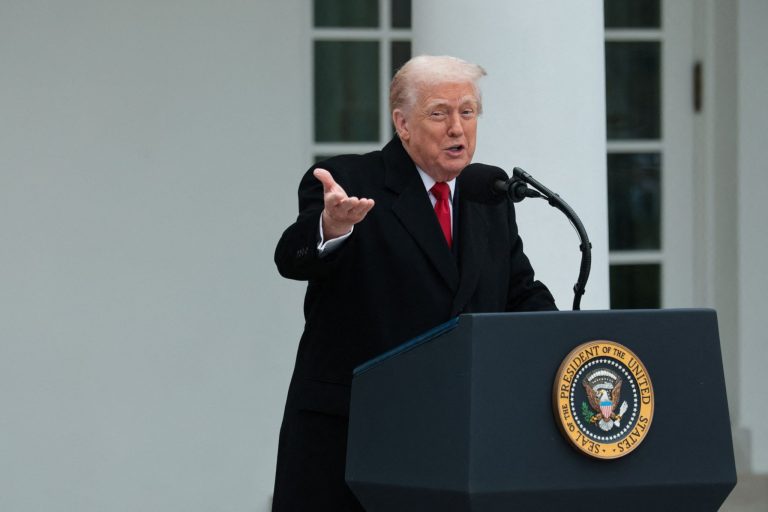 «Σκουπίδια»: Ο Τραμπ καταφέρεται εναντίον των μεταναστών από τη Σομαλία