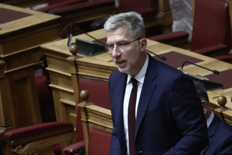 Εξεταστική για ΟΠΕΚΕΠΕ: Μήνυση και αγωγή κατά της Ζωής Κωνσταντοπούλου ανήγγειλε ο Άκης Σκέρτσος