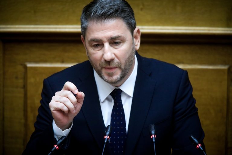 Ανδρουλάκης: Η κυβέρνηση είναι κυβέρνηση «βουτηγμένη στην ανυποληψία, την αποτυχία και τη διαφθορά» –