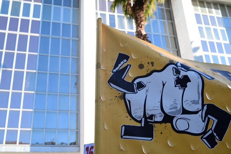 Δίκη Χρυσής Αυγής: «Εγκληματική οργάνωση με ναζιστική ιδεολογία. Αυτό ήταν το κίνητρό τους» είπε η εισαγγελέας στην αγόρευσή της