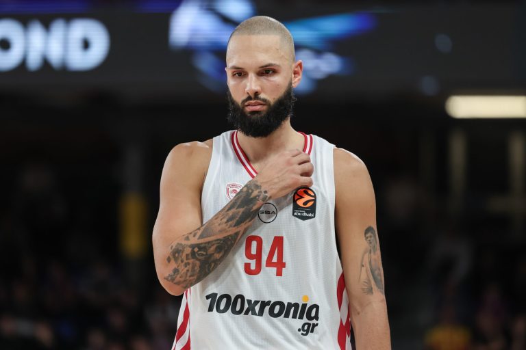 Μπαρτσελόνα – Ολυμπιακός ανάλυση: Η προβληματική άμυνα και η δύσκολη συνύπαρξη Φουρνιέ – Ντόρσεϊ