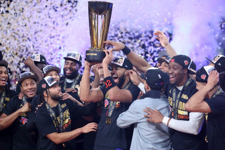 NBA Cup: Οι Νικς επέστρεψαν στους τίτλους μετά από 26 χρόνια νικώντας 124-113 τους Σπερς στον τελικό
