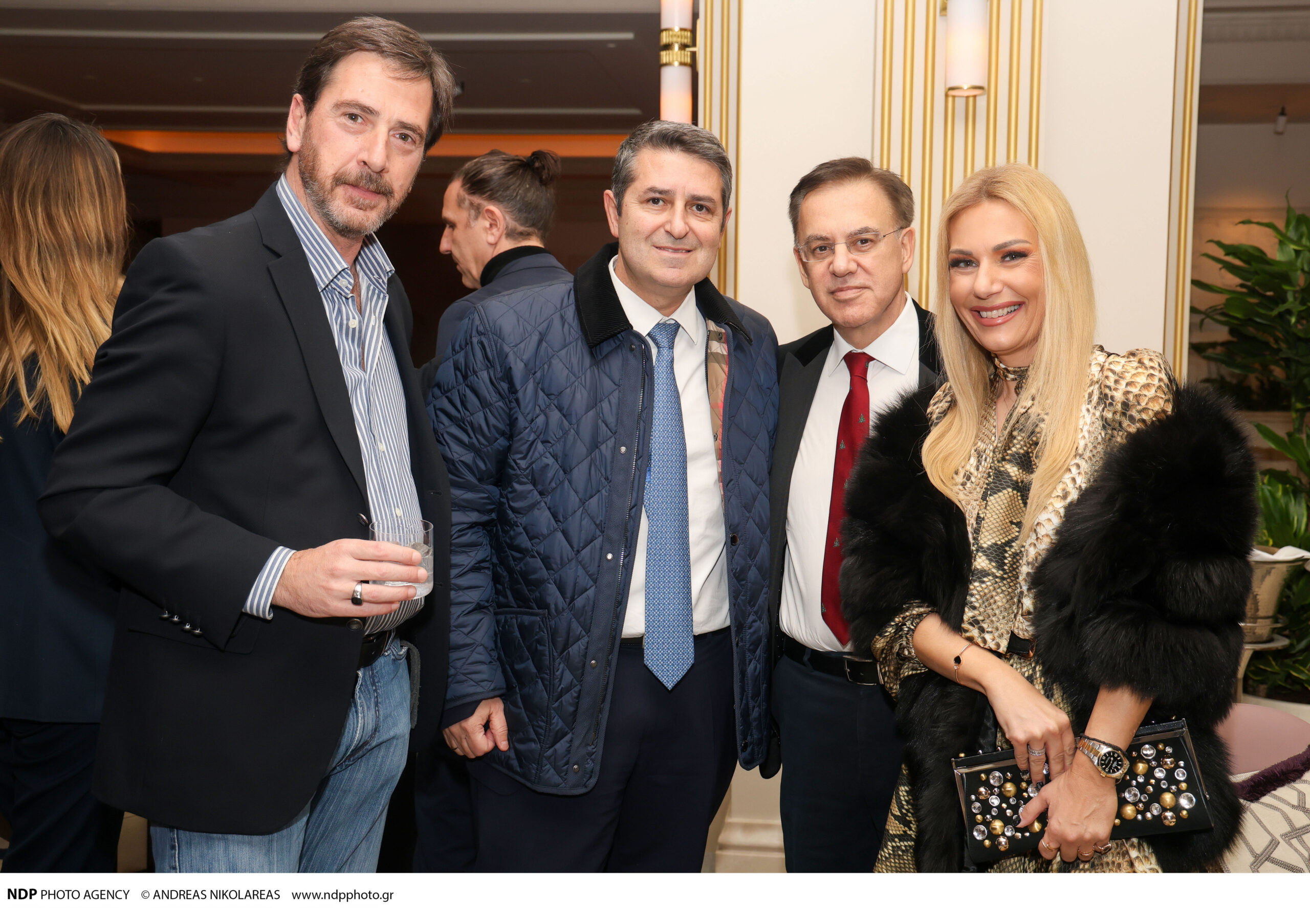 Μιχάλης Αλικάκος, Γιώργος Μυλωνάκης, Γιάννης Κεντ, και Τίνα Μεσσαροπούλου 