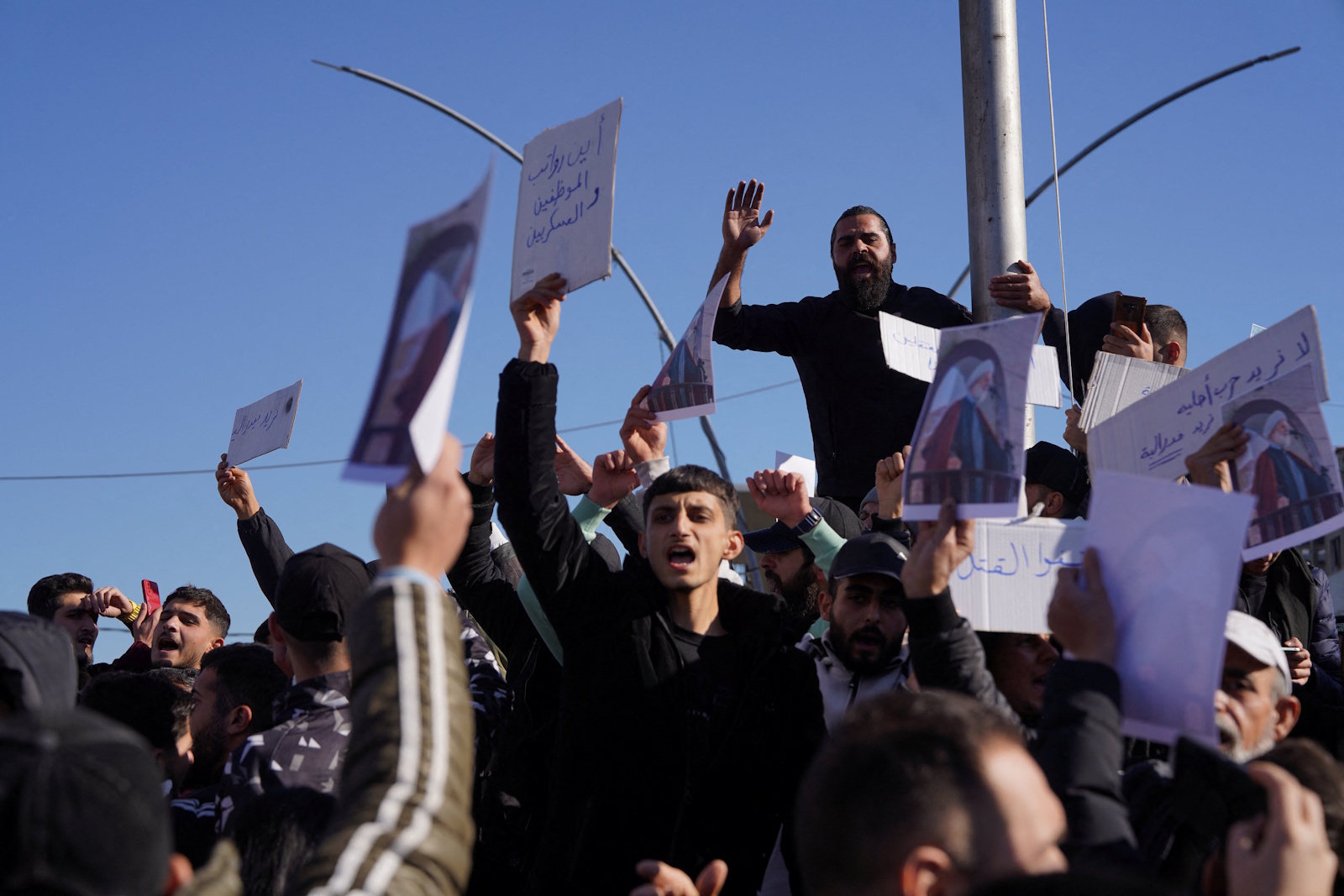 Διαδηλωτές στη Λατάκεια