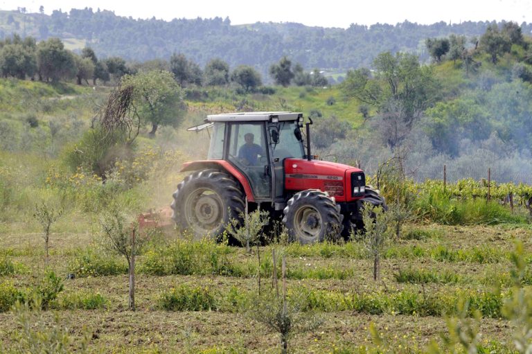 Επιστροφή ΕΦΚ στο αγροτικό πετρέλαιο: Καταβλήθηκε η 4η δόση – Οδηγίες για τη διόρθωση παραστατικών